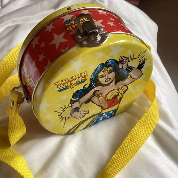 Wonder Woman tin box with music - Picture 3 of 3